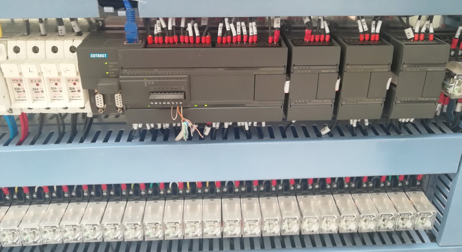 ´ò°ü»úÏÖ³¡2.jpg ´ò°ü»úÏÖ³¡2.jpg